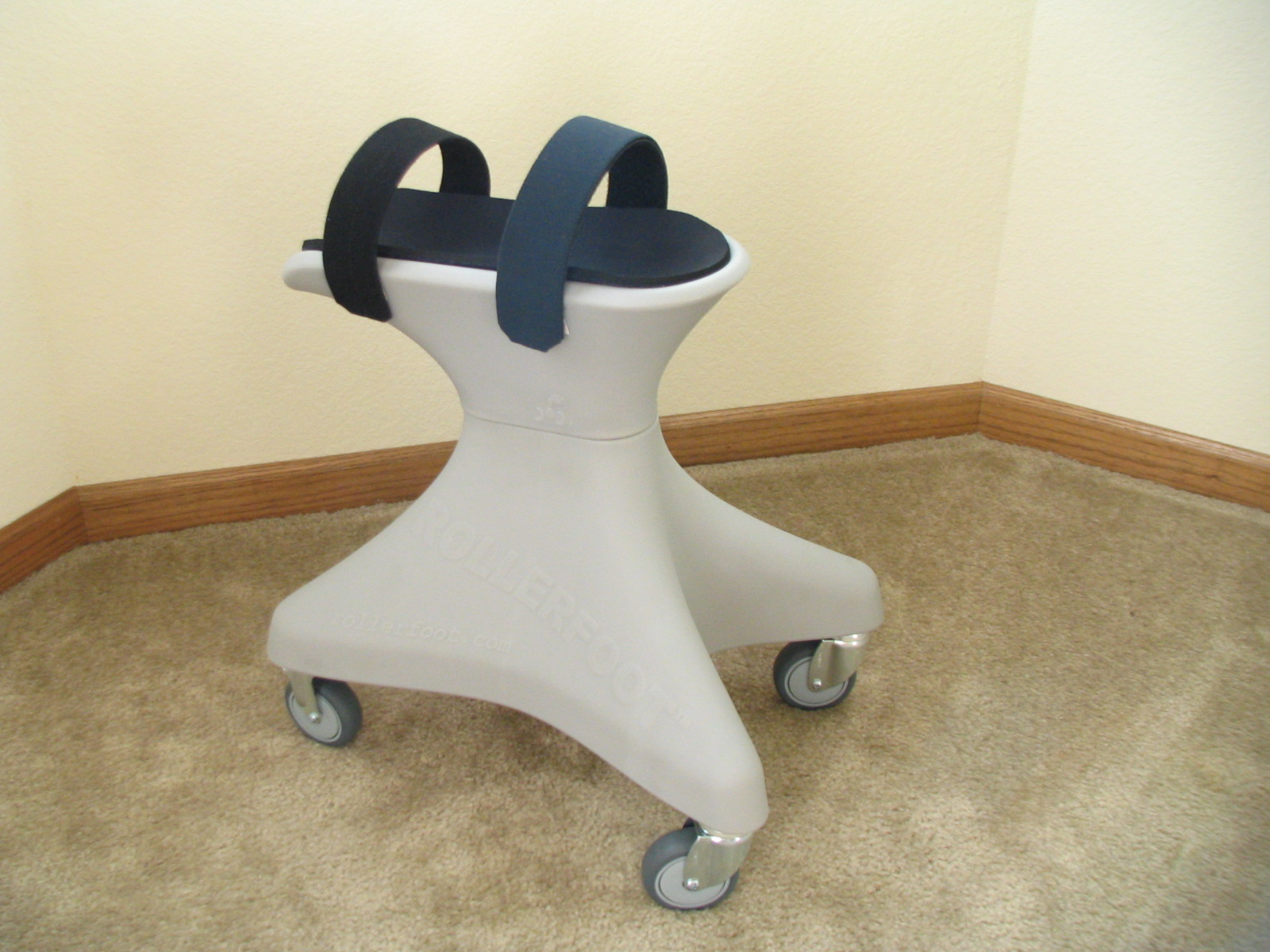 RollerFoot Knee Walker Crutches