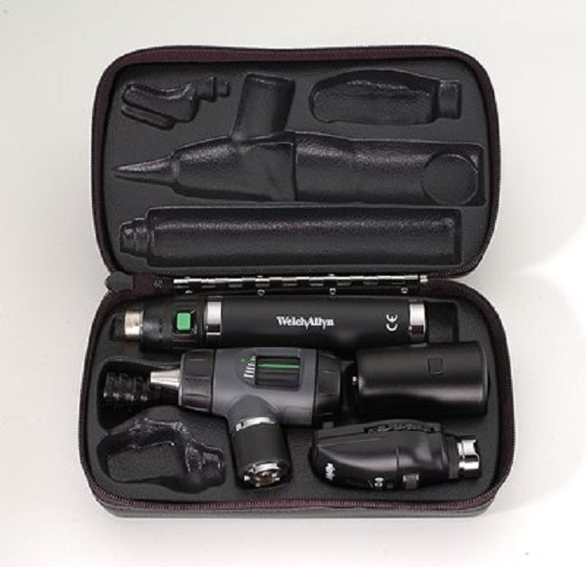 Welch Allyn Ophthalmoscope Otoscope Diagnostic Set