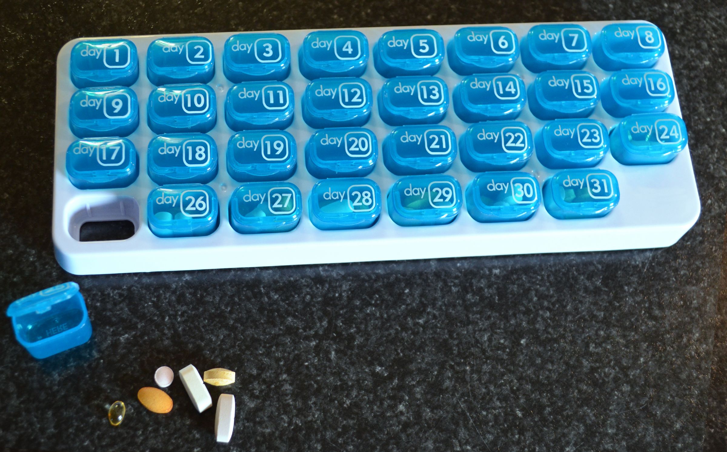 31-Day Monthly Pill Organizer Pods