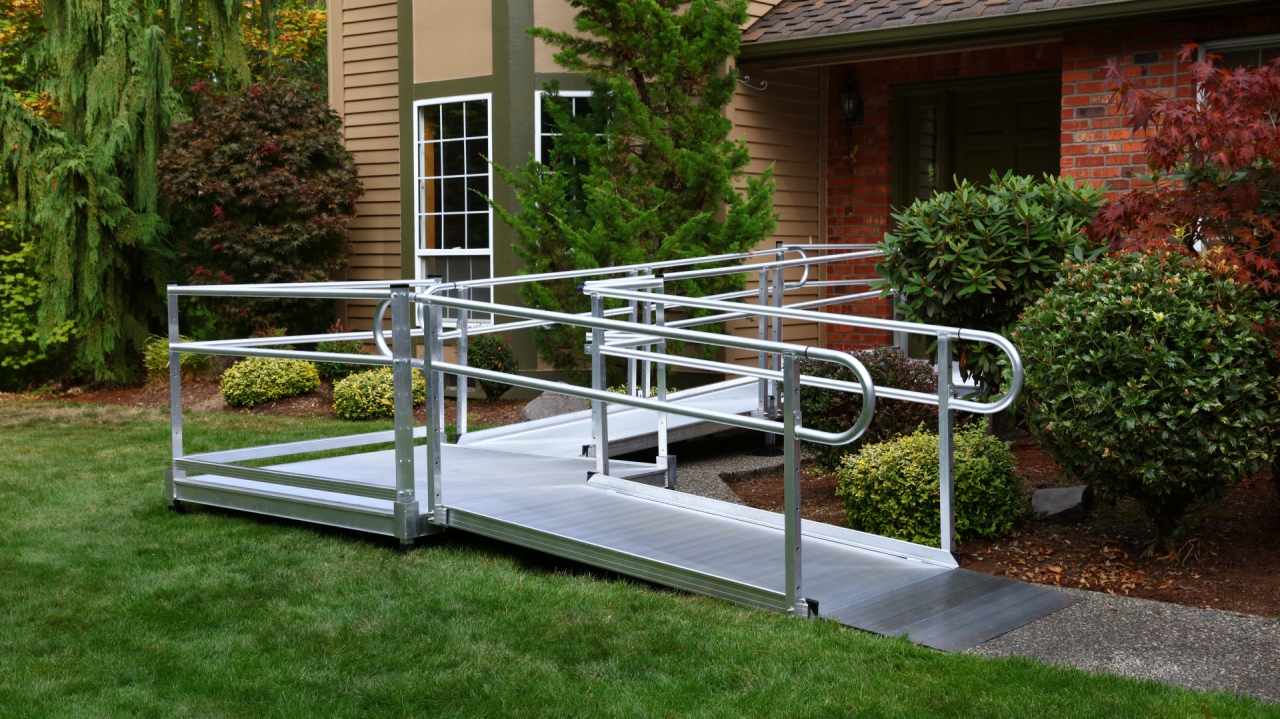 EZ-Access Pathway 3G Modular Solid Metal Wheelchair Ramp ...