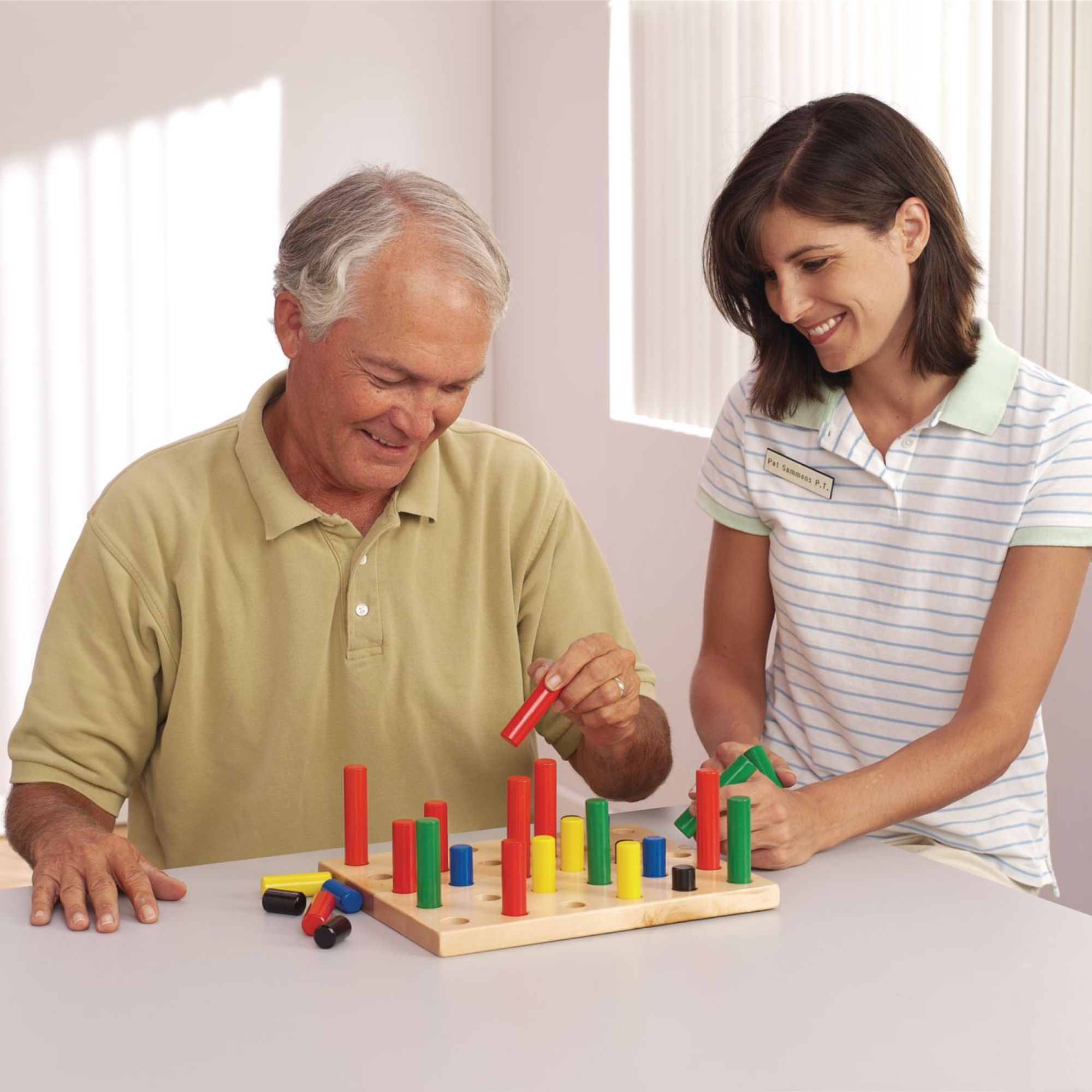 Graded Pegboard Size and Depth Perception Set