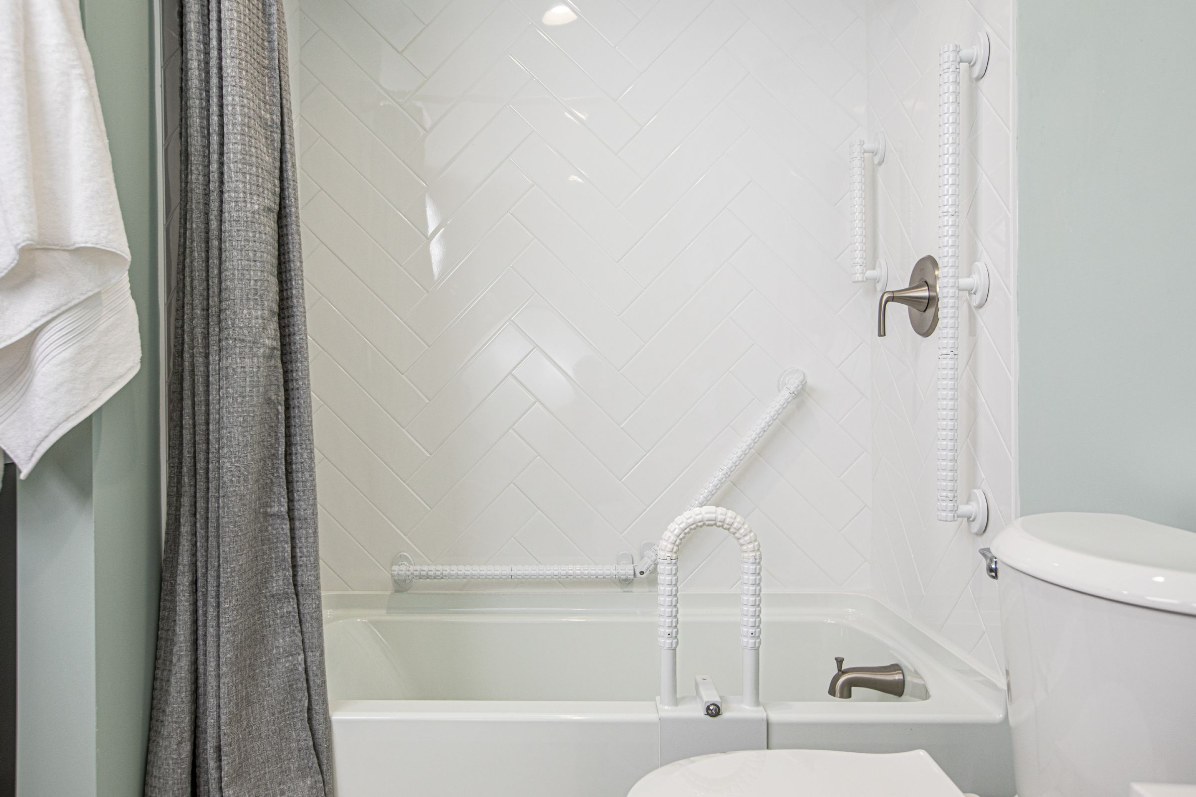 Poseidon Bathtub Mounted Handrail FREE Shipping