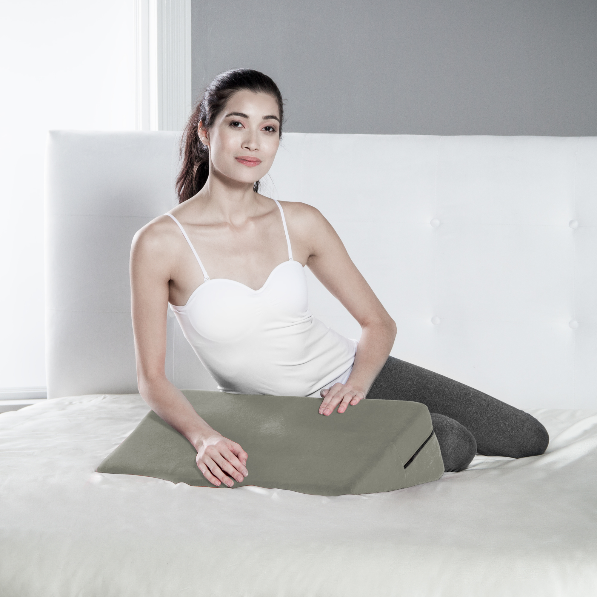 Knee Elevation Pillow - Foam Wedge Leg Elevator - Vive Health