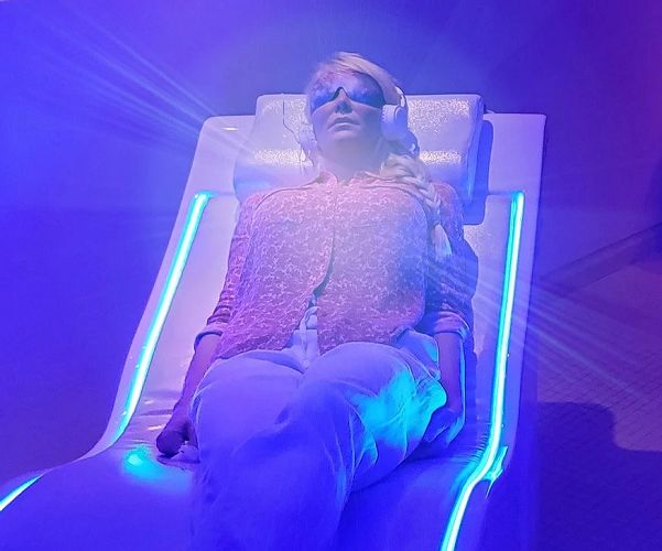 PureWave VEMI Vibroacoustic, & Infrared AllInOne Therapy Bed