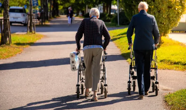 Medline Empower Rollator Review