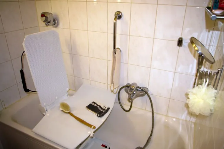 Adaptive Bathing Equipment for VA Palliative Care: Bathing with Dignity
