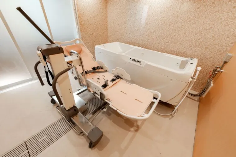 6 Best Shower Gurneys for Home and Hospital Use