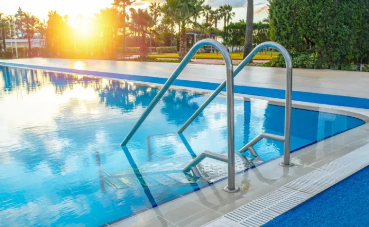 How to Choose Pool Steps and Ladders for Safety, Accessibility, and Comfort