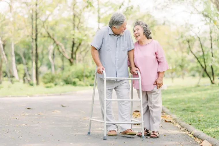 Best Lightweight Walkers for Seniors