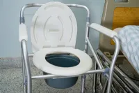 What Is the Best Way to Empty a Bedside Commode? Safe Cleaning Steps for Caregivers