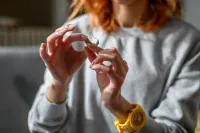 A Simple Guide to Hearing Aids for Clearer Conversations