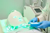 What Are the Benefits of Green Light Therapy?