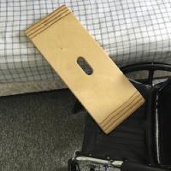 SafetySure Bariatric Patient Transfer Board with Integrated Hand Grip