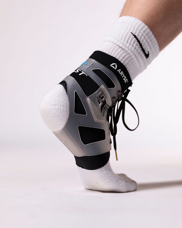 ARYSE IFAST Performance Ankle Brace for Basketball and Hardcourt Sports