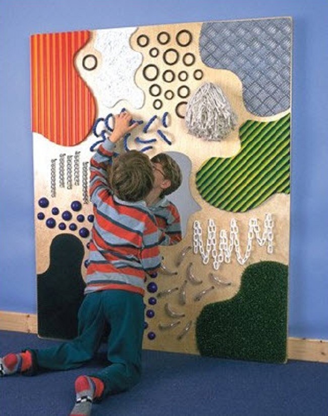Tactile and Visual Stimulate Textured Wall