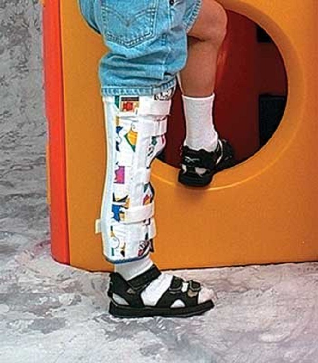 Snoopy Pediatric Knee Immobilizer FREE Shipping