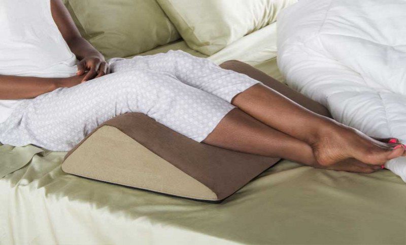 Avana Kind Nourish Knee Rest Pillow