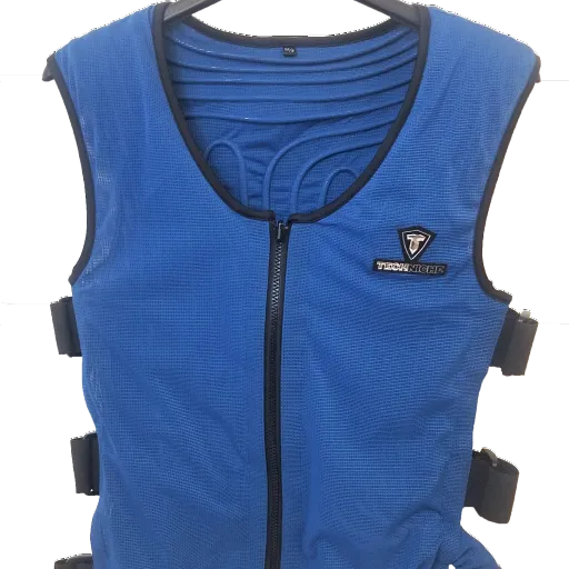 Do Cooling Vests Really Work? 4 Types & How they Cool You Down