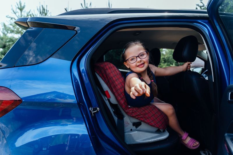 little-girl-in-special-needs-car-seat