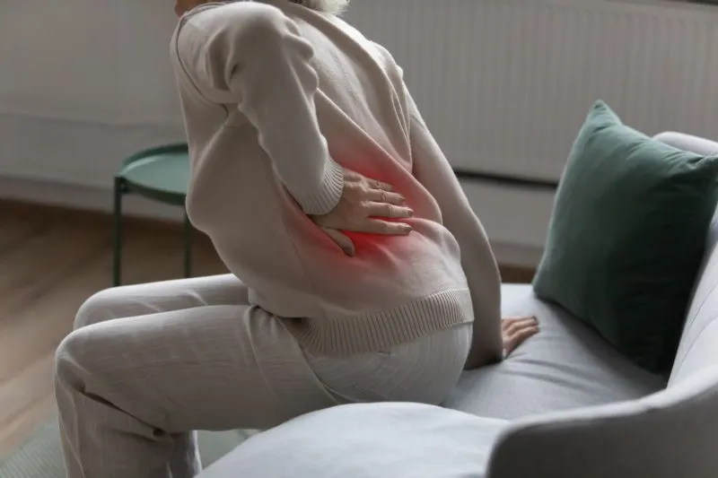 woman-feeling-back-pain