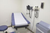 Top 5 Medical Exam Tables for Doctors - [Updated for 2022]