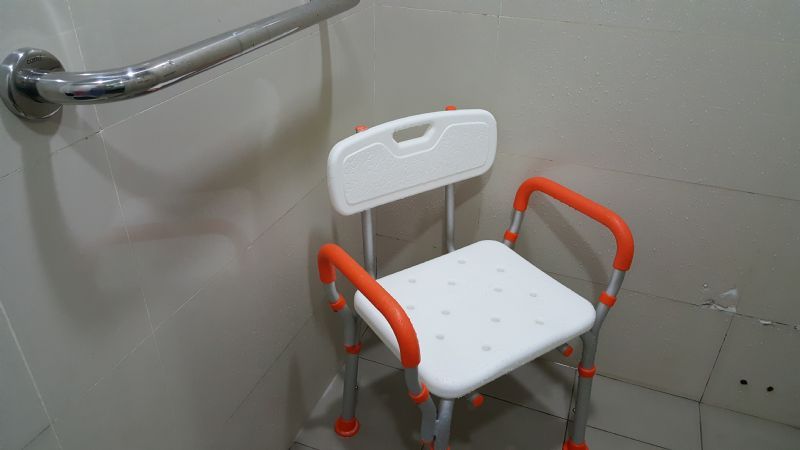 swivel-shower-chair