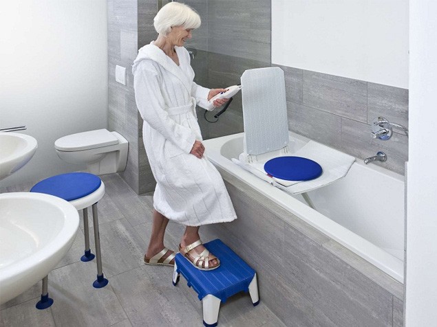 How To Choose The Best Power Bath Lift